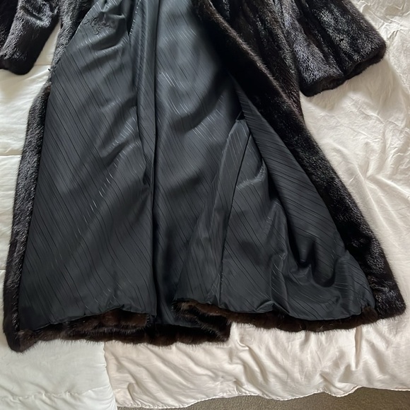 Women’s Vintage long mink coat - Picture 14 of 14